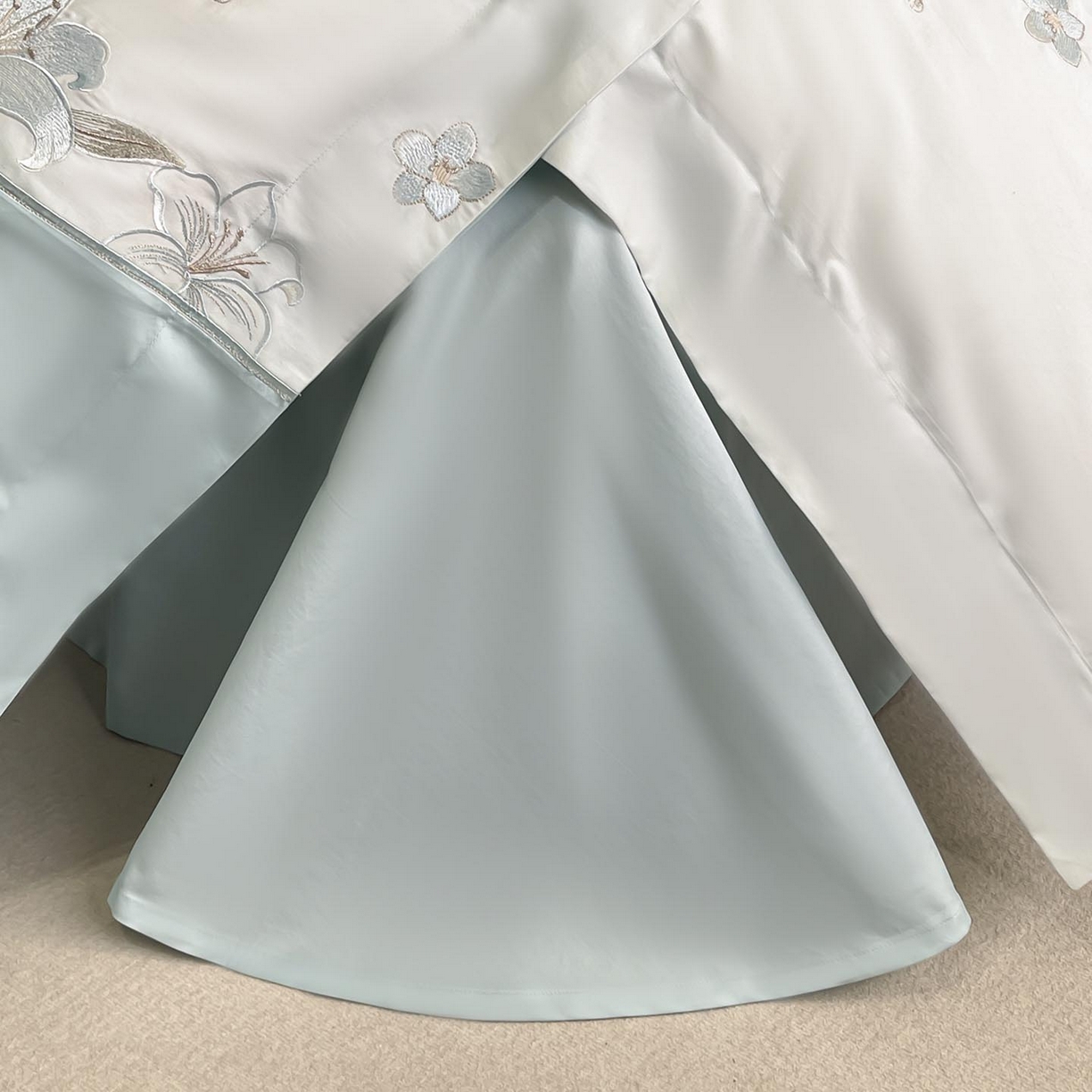 91家纺网 家纺一手货源 找家纺  2026新款特供款A类长绒棉纯棉四件套100全棉少女心刺绣被套床单床笠床上用品 花若梦-清绿