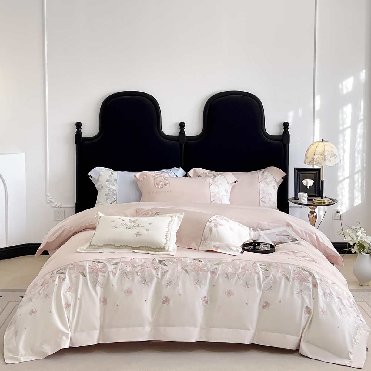 91家纺网 家纺一手货源 找家纺  2026新款特供款A类长绒棉纯棉四件套100全棉少女心刺绣被套床单床笠床上用品 花若梦-颜粉