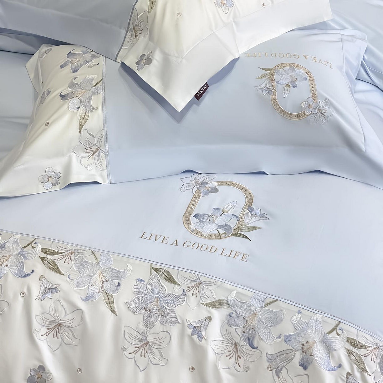 91家纺网 家纺一手货源 找家纺  2026新款特供款A类长绒棉纯棉四件套100全棉少女心刺绣被套床单床笠床上用品 花若梦-慕蓝