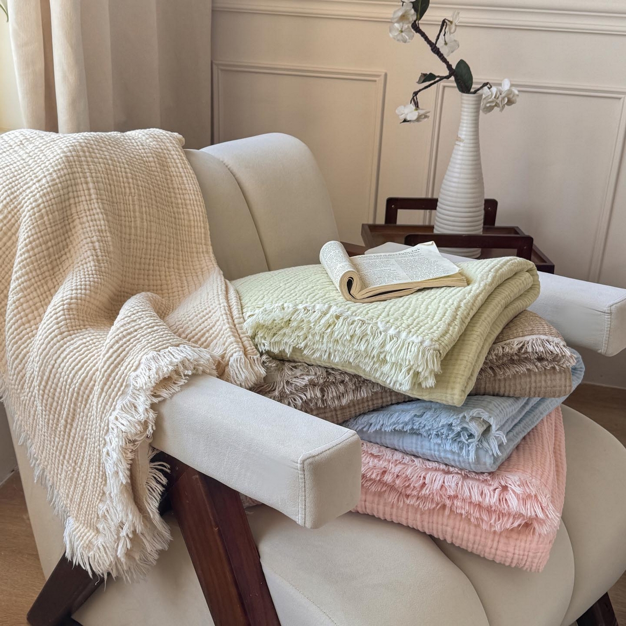 91家纺网 家纺一手货源 找家纺 帅露家纺 2026新款全棉四层纱多功能盖毯毛毯 象牙白