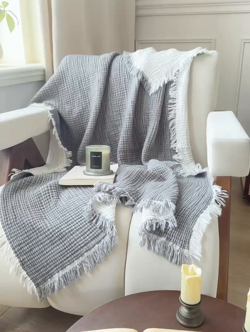 91家纺网 家纺一手货源 找家纺 帅露家纺 2026新款全棉四层纱多功能盖毯毛毯 气质灰