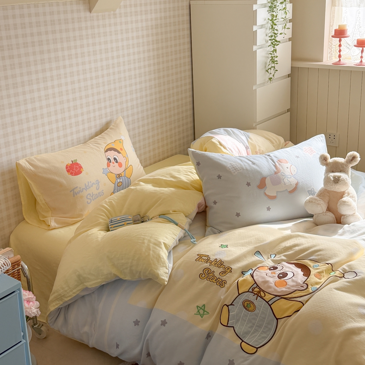 91家纺网 家纺一手货源 找家纺 柚子YOUTH 2026春夏新款大版全棉纯棉双层纱贴布绣四件套 星星宝贝