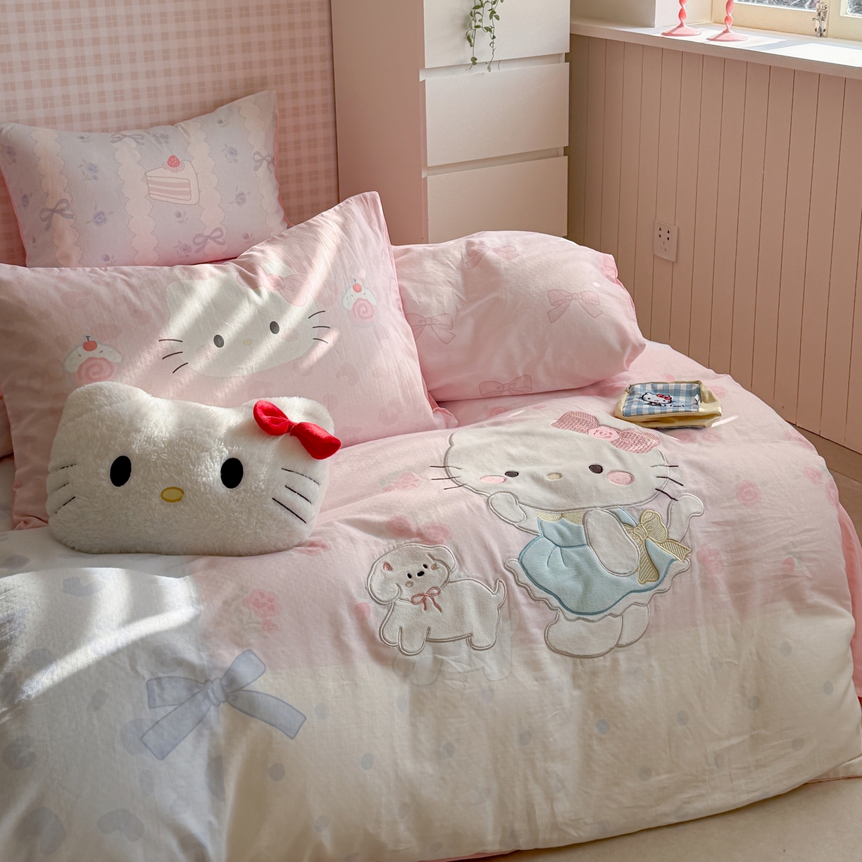 91家纺网 家纺一手货源 找家纺 柚子YOUTH 2026春夏新款大版全棉纯棉双层纱贴布绣四件套 大脸小花猫