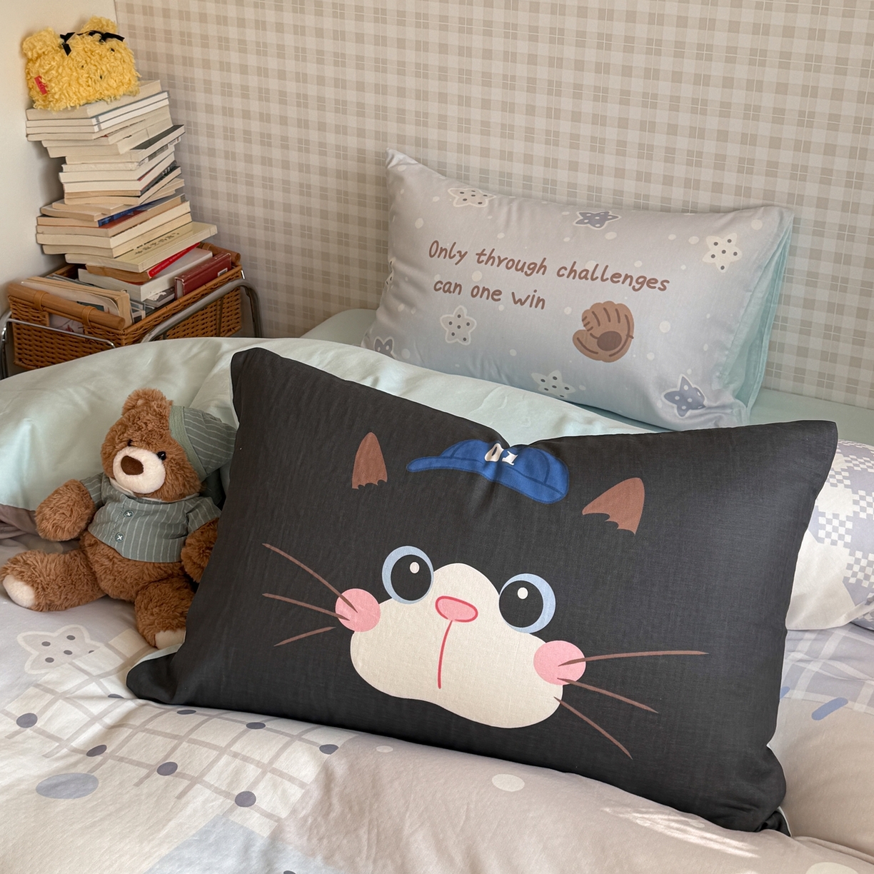 91家纺网 家纺一手货源 找家纺 柚子YOUTH 2026春夏新款大版全棉纯棉双层纱贴布绣四件套 棒球黑猫