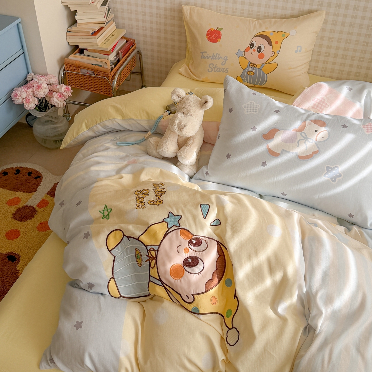 91家纺网 家纺一手货源 找家纺 柚子YOUTH 2026春夏新款大版全棉纯棉双层纱贴布绣四件套 星星宝贝