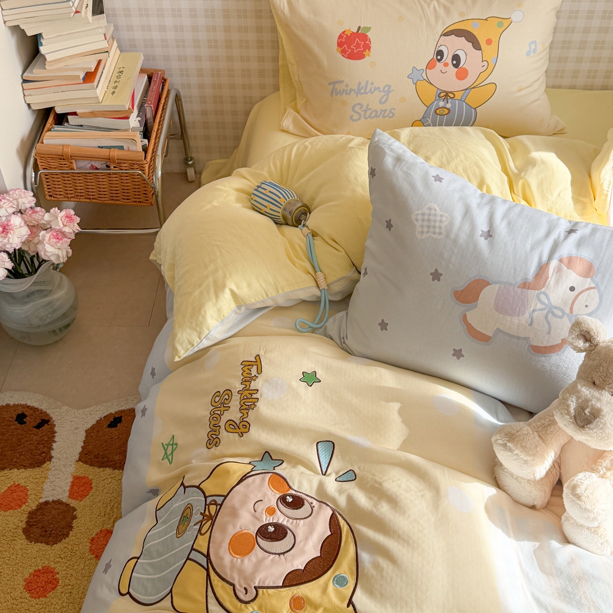 91家纺网 家纺一手货源 找家纺 柚子YOUTH 2026春夏新款大版全棉纯棉双层纱贴布绣四件套 星星宝贝