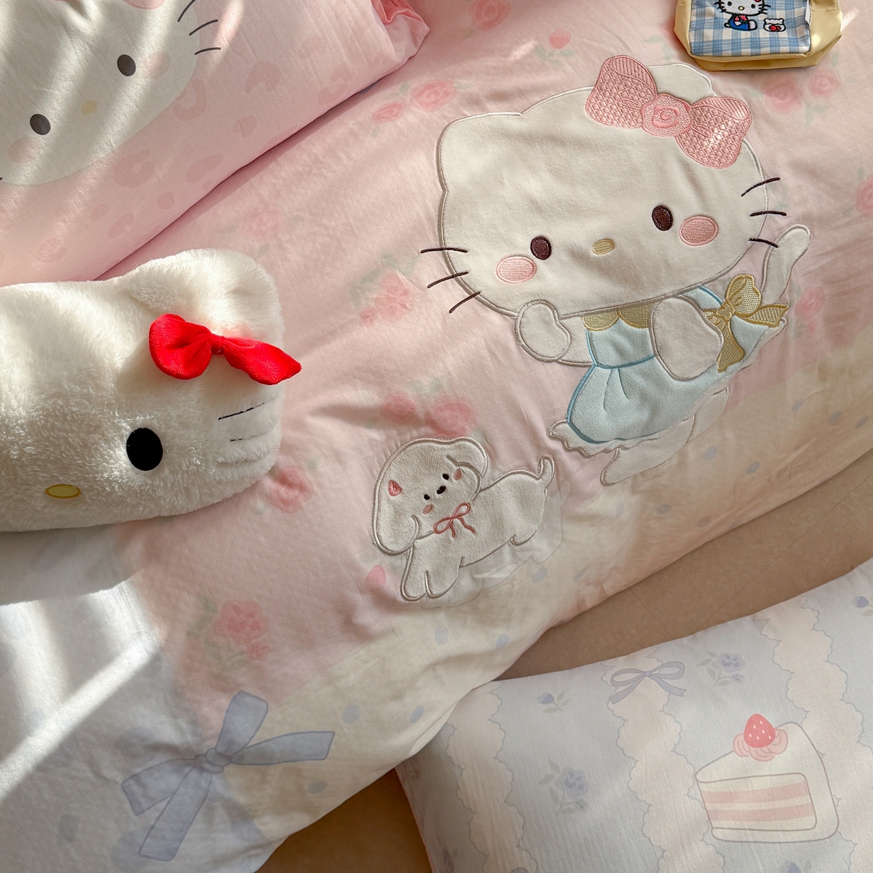 91家纺网 家纺一手货源 找家纺 柚子YOUTH 2026春夏新款大版全棉纯棉双层纱贴布绣四件套 大脸小花猫