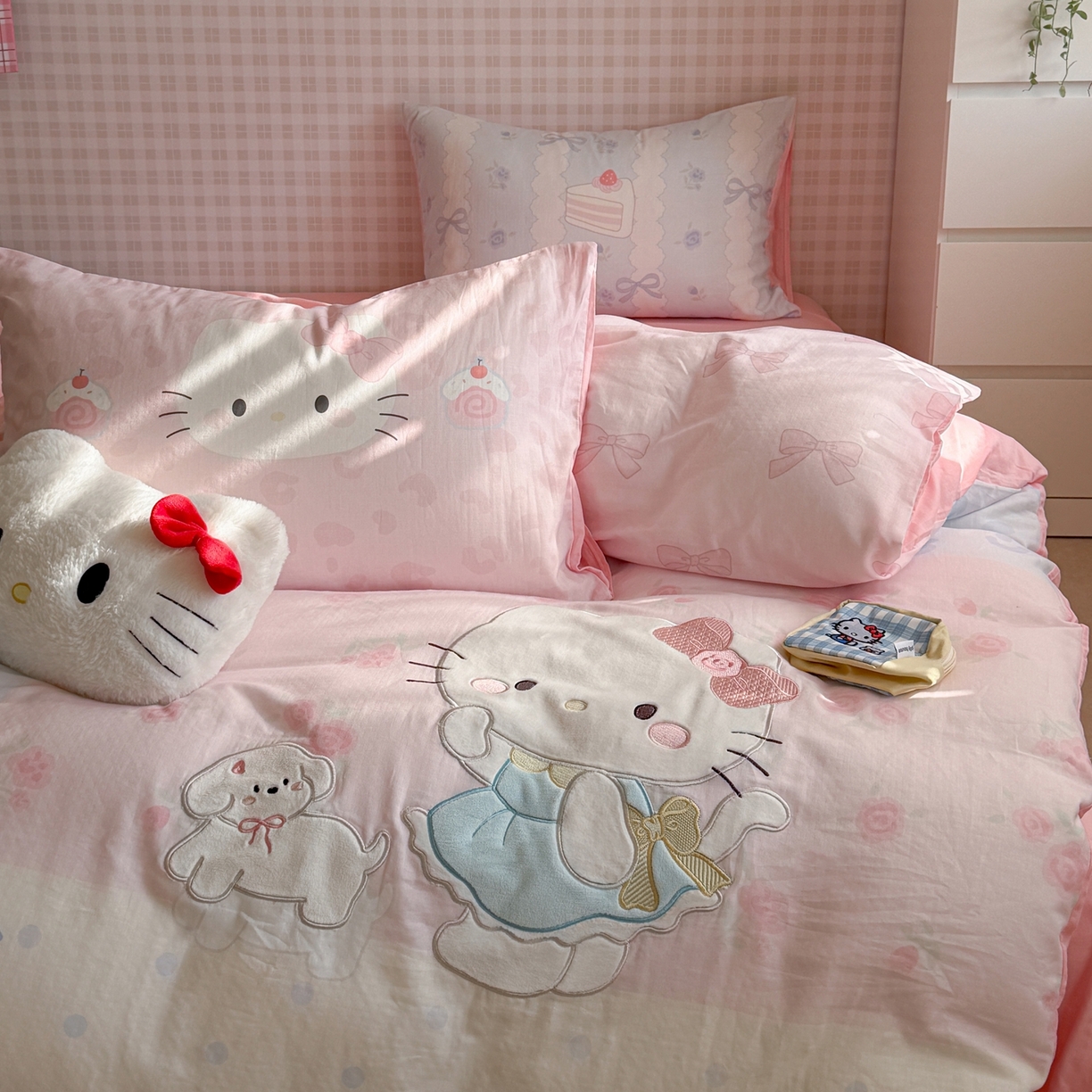 91家纺网 家纺一手货源 找家纺 柚子YOUTH 2026春夏新款大版全棉纯棉双层纱贴布绣四件套 大脸小花猫