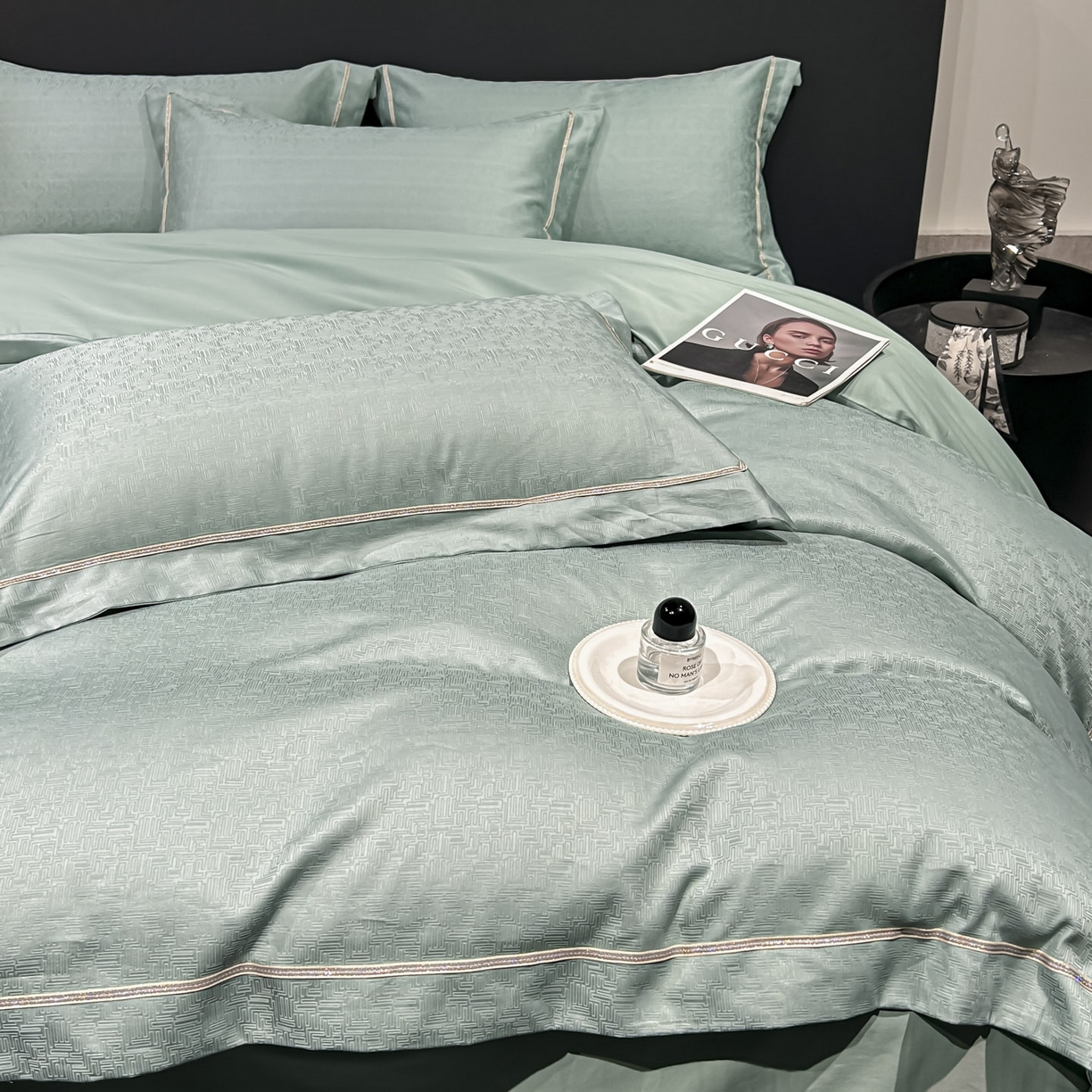 91家纺网 家纺一手货源 找家纺 启航家居 2026新款50支全棉提花四件套 梦想旅程水绿