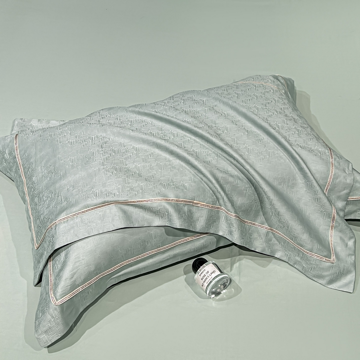 91家纺网 家纺一手货源 找家纺 启航家居 2026新款50支全棉提花四件套 梦想旅程水绿