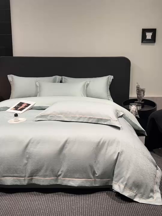 91家纺网 家纺一手货源 找家纺 启航家居 2026新款50支全棉提花四件套 梦想旅程水绿