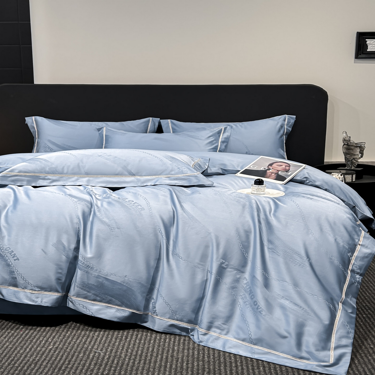 91家纺网 家纺一手货源 找家纺 启航家居 2026新款50支全棉提花四件套 轻诗曼语皇室蓝