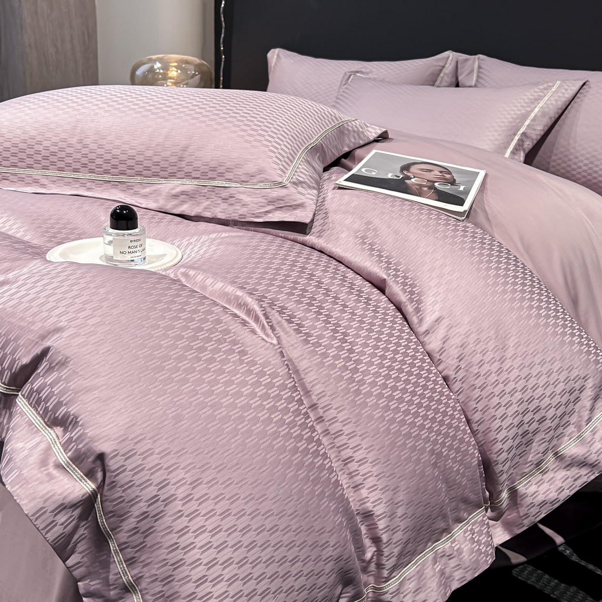 91家纺网 家纺一手货源 找家纺 启航家居 2026新款50支全棉提花四件套 休闲时光芳香紫