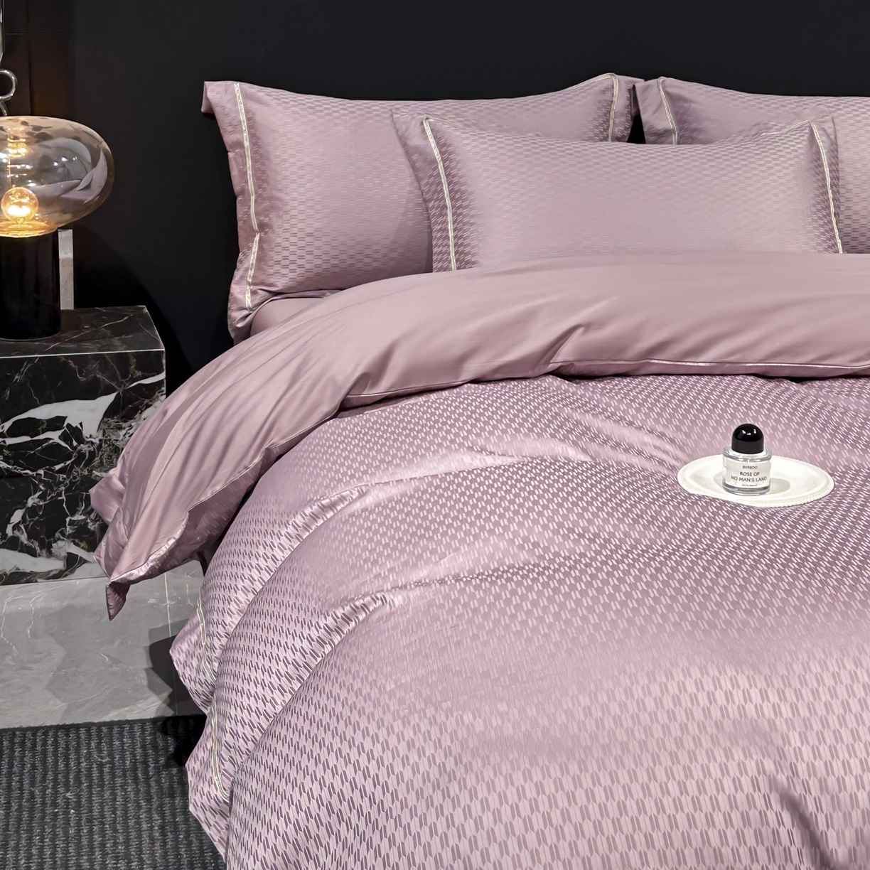 91家纺网 家纺一手货源 找家纺 启航家居 2026新款50支全棉提花四件套 休闲时光芳香紫