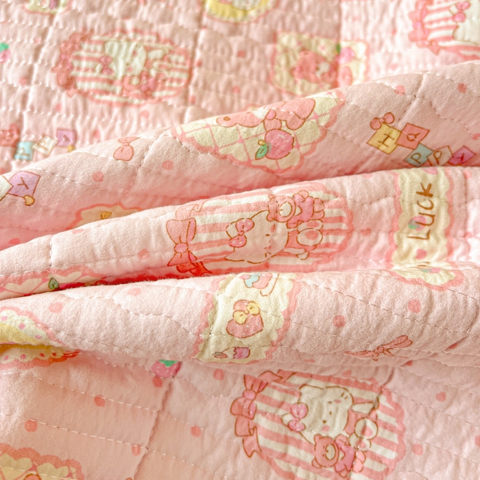 91家纺网 家纺一手货源 找家纺 岚吉家纺 2026新款新疆棉机包边床盖三四件套 K迪猫