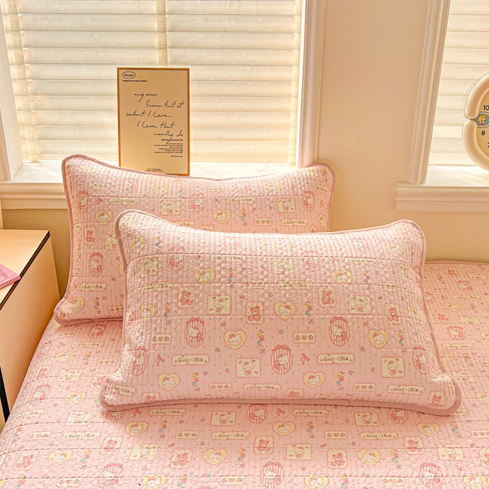 91家纺网 家纺一手货源 找家纺 岚吉家纺 2026新款新疆棉机包边床盖三四件套 K迪猫