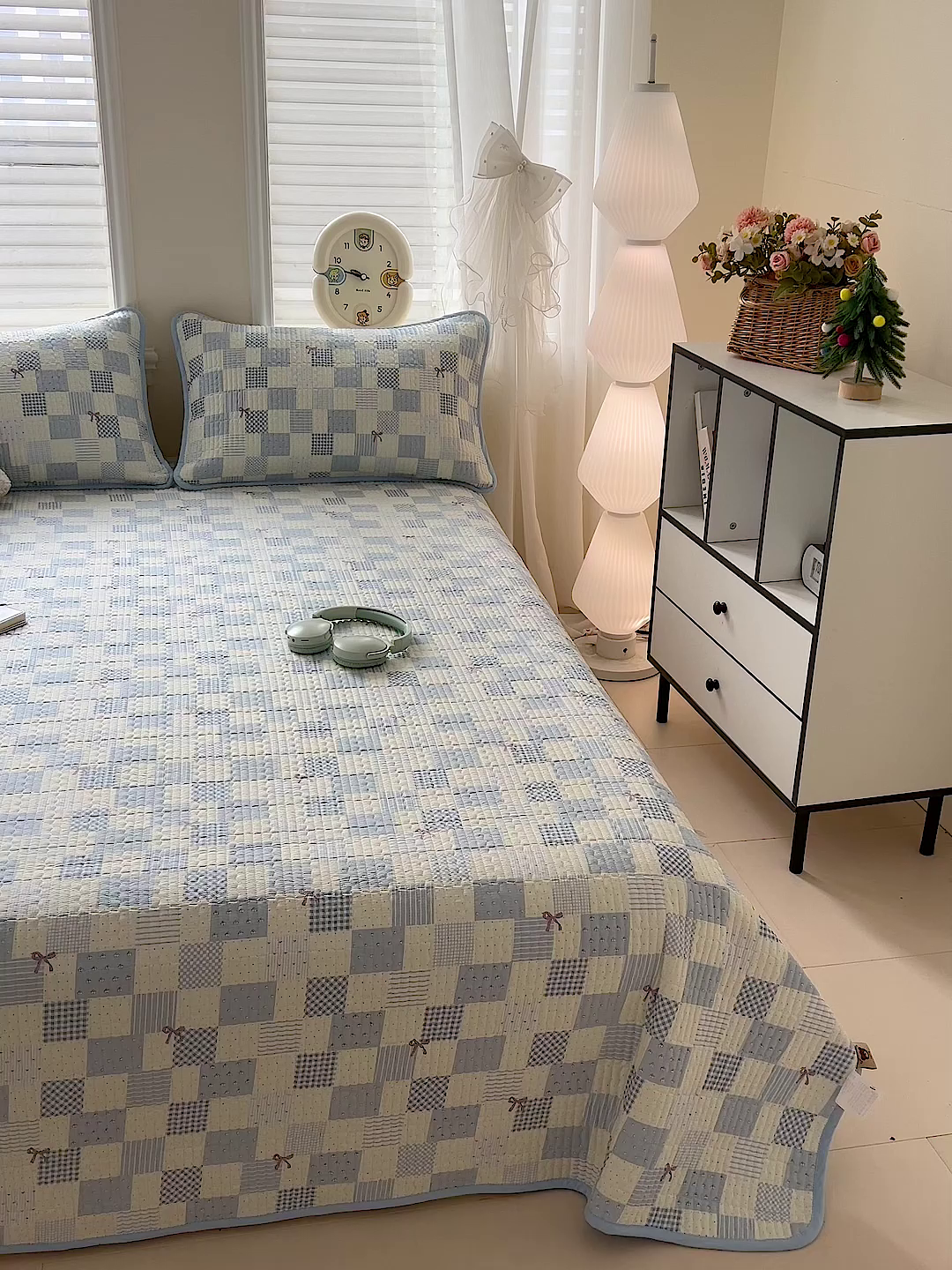 91家纺网 家纺一手货源 找家纺 岚吉家纺 2026新款新疆棉机包边床盖三四件套 安娜-蓝