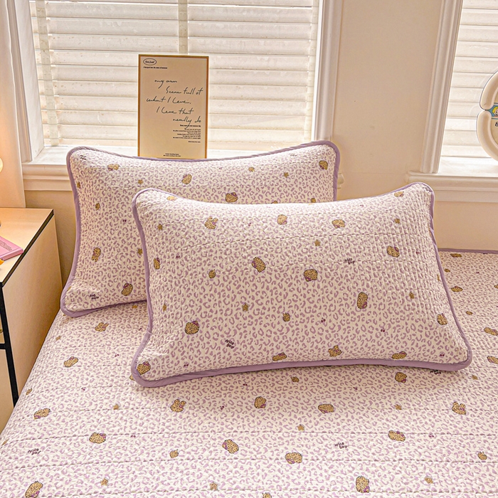 91家纺网 家纺一手货源 找家纺 岚吉家纺 2026新款新疆棉机包边床盖三四件套 豹纹猫咪-紫