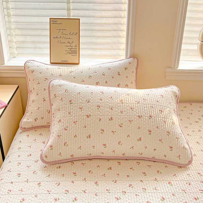 91家纺网 家纺一手货源 找家纺 岚吉家纺 2026新款新疆棉机包边床盖三四件套 草莓派