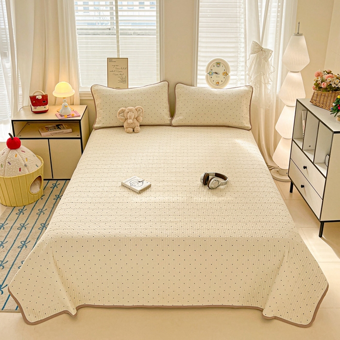 91家纺网 家纺一手货源 找家纺 岚吉家纺 2026新款新疆棉机包边床盖三四件套 点点心愿