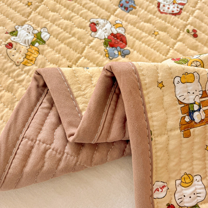 91家纺网 家纺一手货源 找家纺 岚吉家纺 2026新款新疆棉机包边床盖三四件套 欢乐小猫