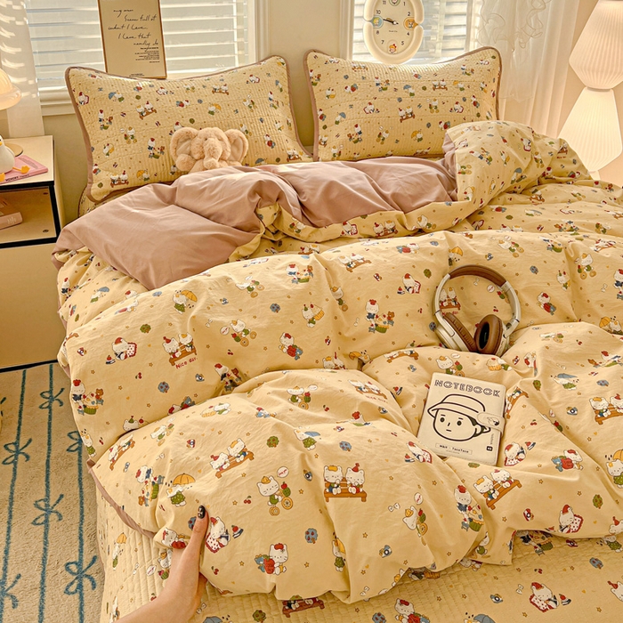 91家纺网 家纺一手货源 找家纺 岚吉家纺 2026新款新疆棉机包边床盖三四件套 欢乐小猫