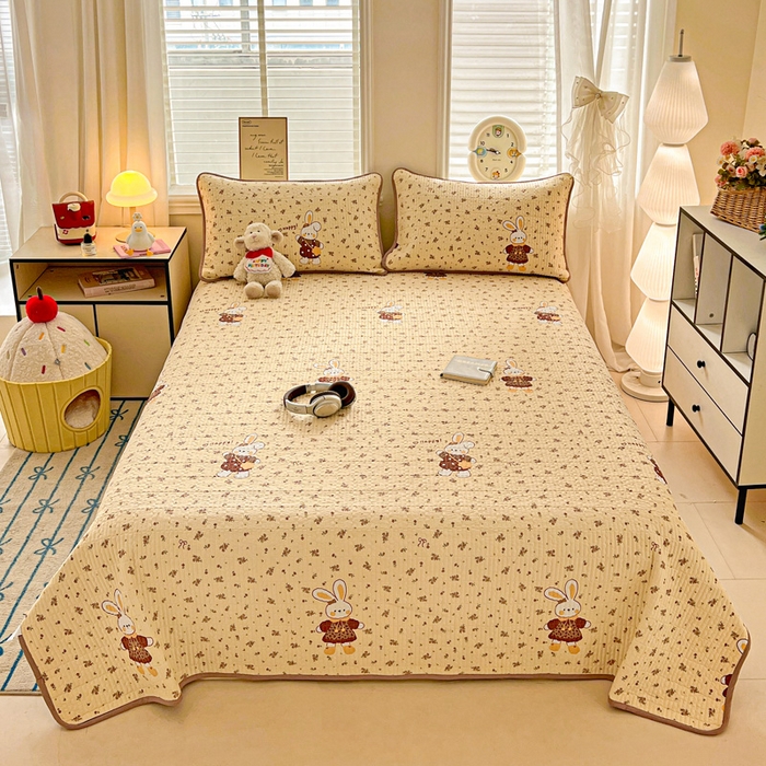 91家纺网 家纺一手货源 找家纺 岚吉家纺 2026新款新疆棉机包边床盖三四件套 开心兔