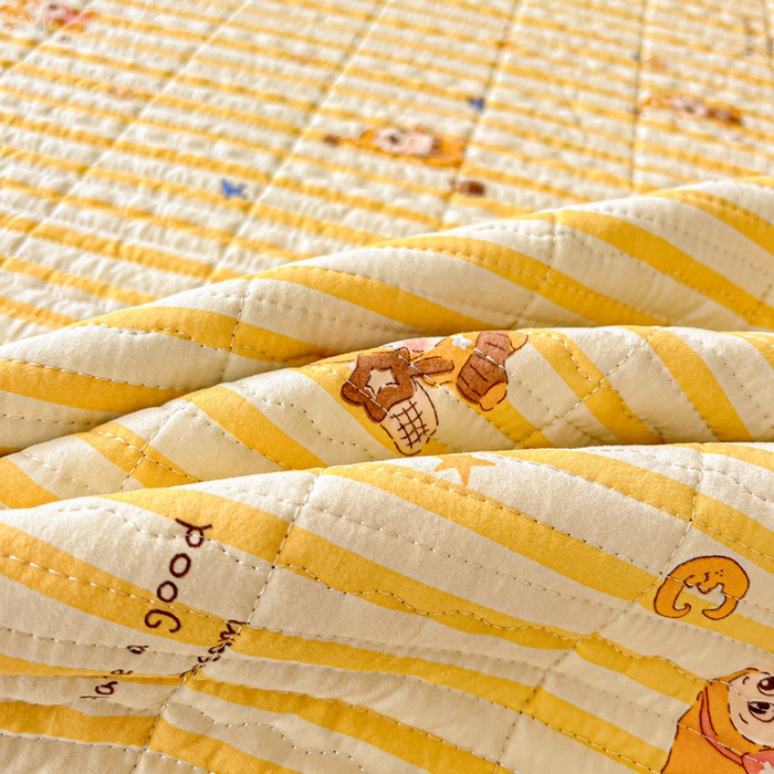 91家纺网 家纺一手货源 找家纺 岚吉家纺 2026新款新疆棉机包边床盖三四件套 星星人