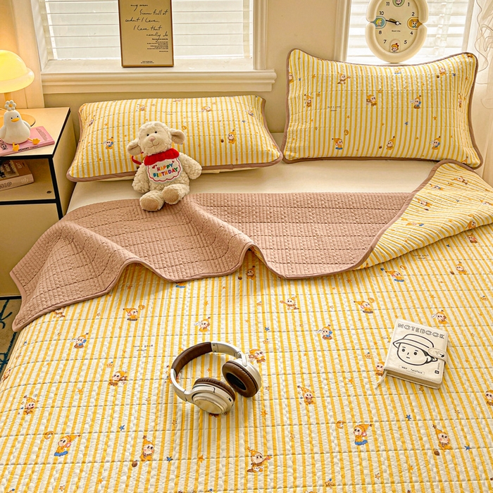 91家纺网 家纺一手货源 找家纺 岚吉家纺 2026新款新疆棉机包边床盖三四件套 星星人