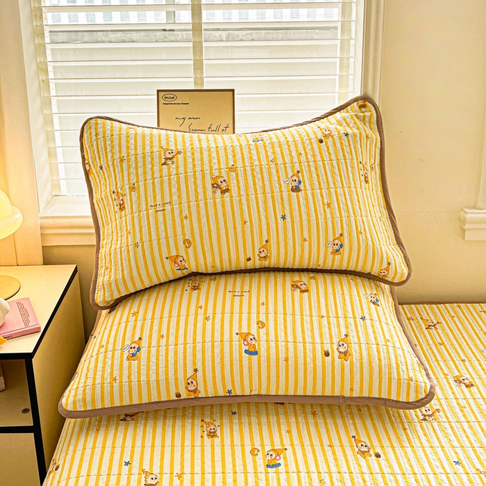 91家纺网 家纺一手货源 找家纺 岚吉家纺 2026新款新疆棉机包边床盖三四件套 星星人