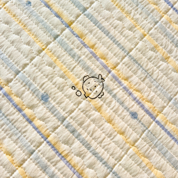 91家纺网 家纺一手货源 找家纺 岚吉家纺 2026新款新疆棉机包边床盖三四件套 鱼儿波波