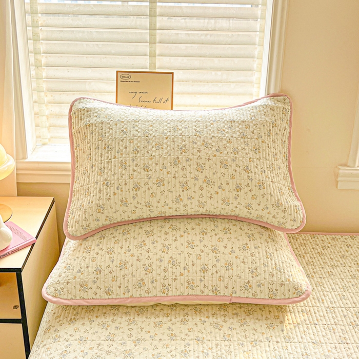 91家纺网 家纺一手货源 找家纺 岚吉家纺 2026新款新疆棉机包边床盖三四件套 栀夏