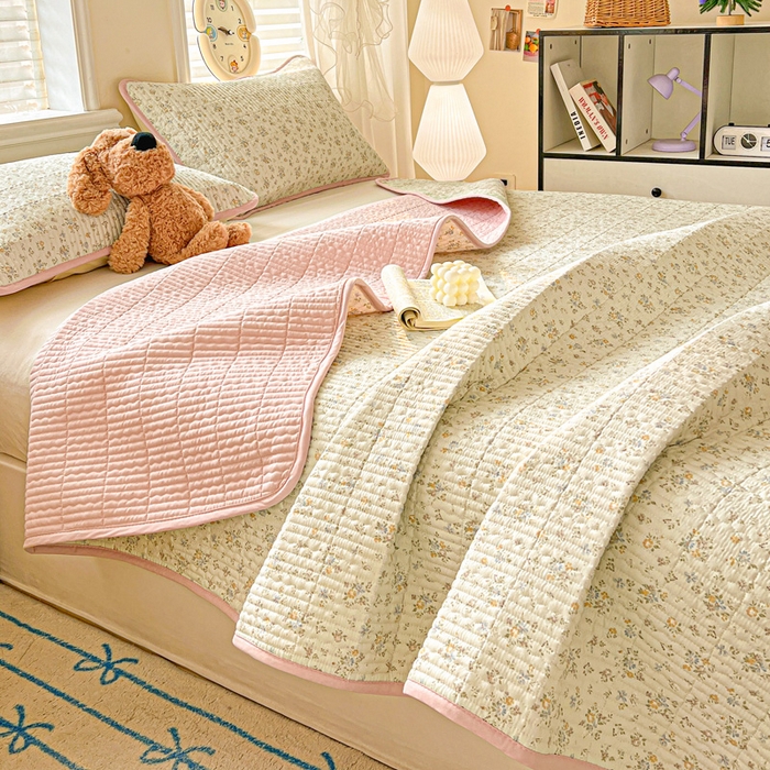 91家纺网 家纺一手货源 找家纺 岚吉家纺 2026新款新疆棉机包边床盖三四件套 栀夏