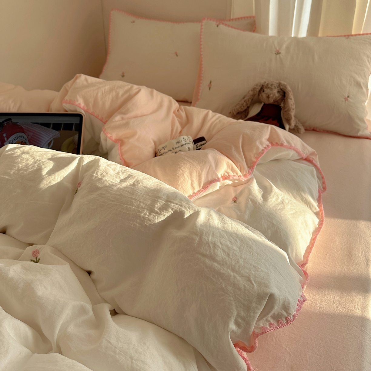 91家纺网 家纺一手货源 找家纺 （总）顾里家纺 2026新款ins韩风刺绣云朵棉四件套