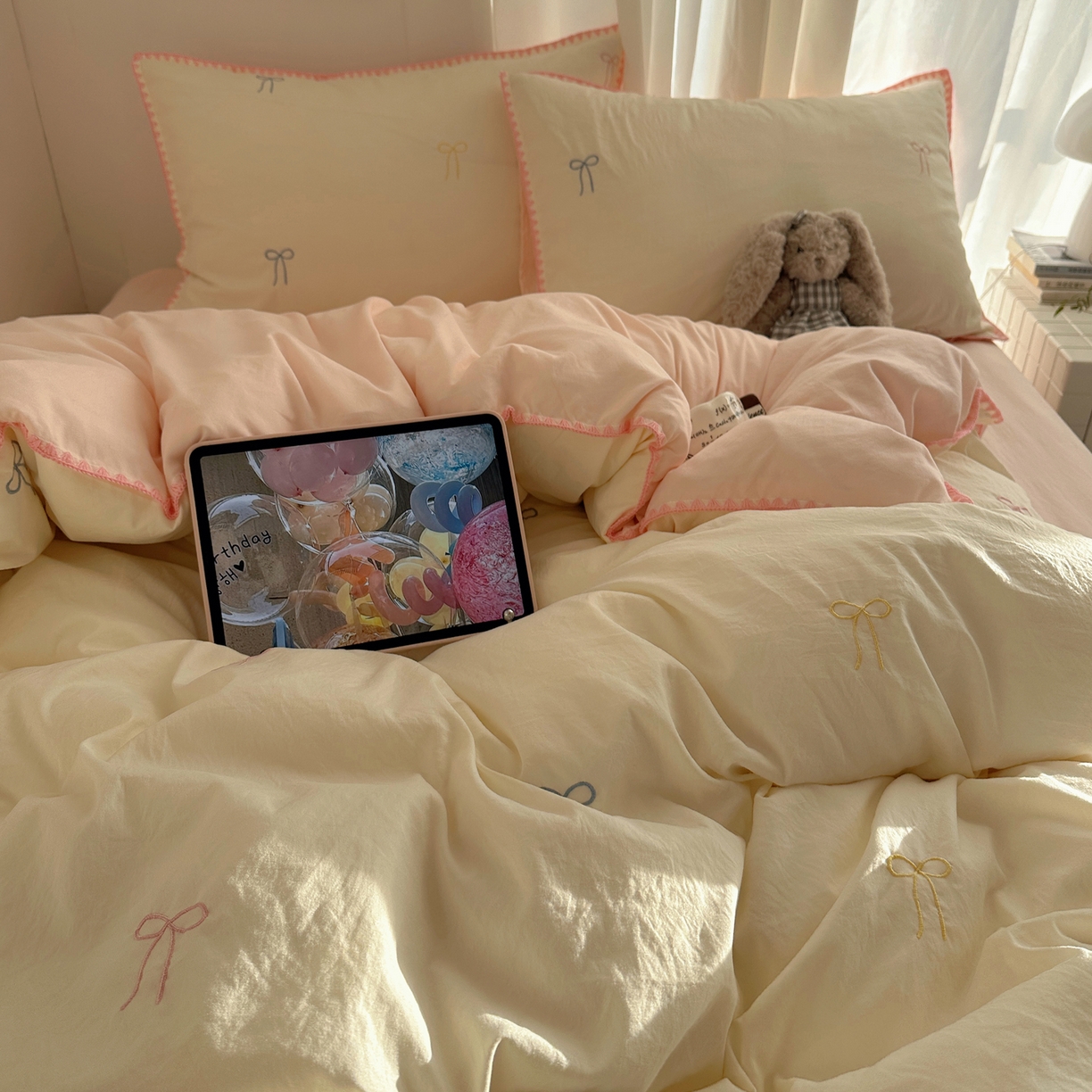 91家纺网 家纺一手货源 找家纺 顾里家纺 2026新款ins韩风刺绣云朵棉四件套 白桃少女