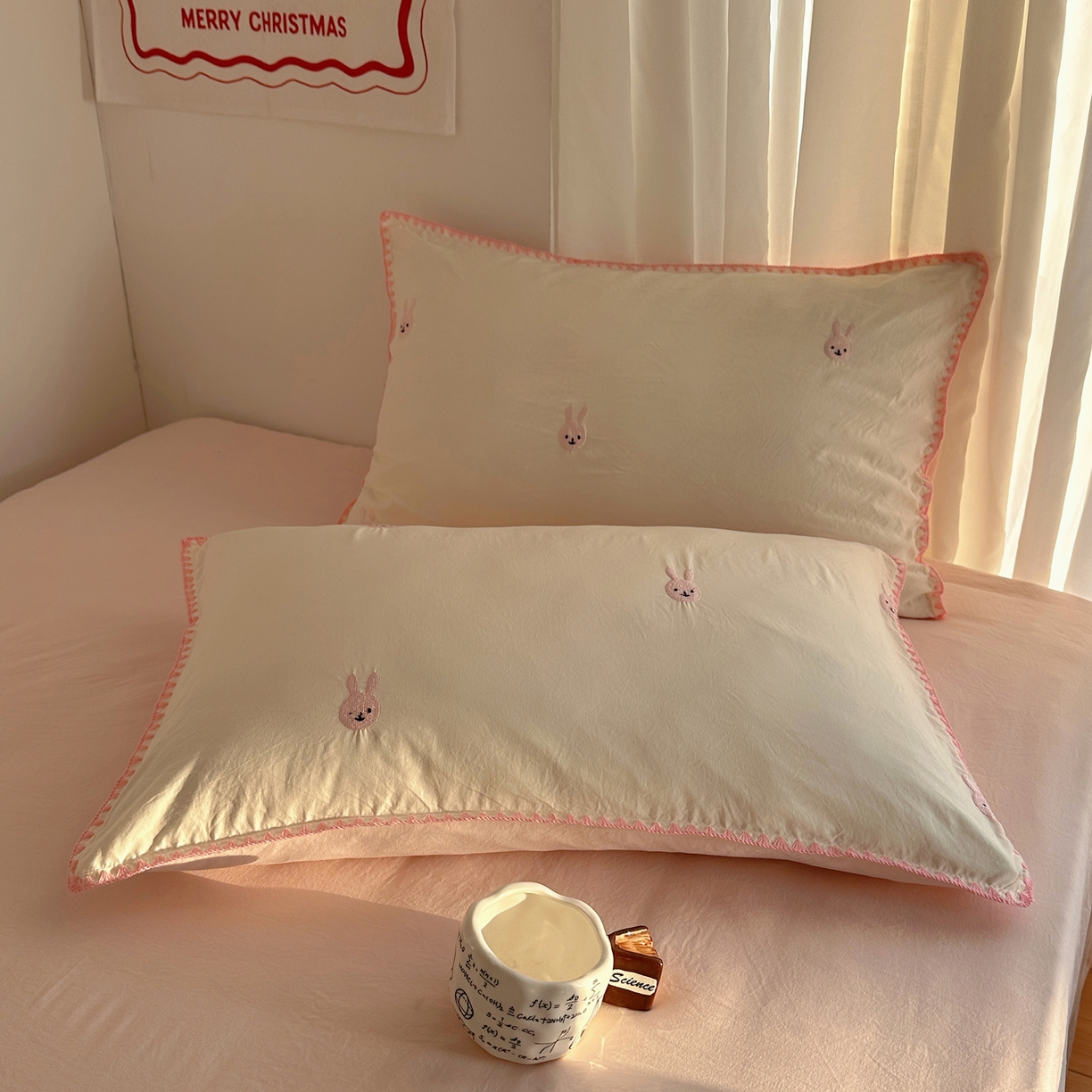 91家纺网 家纺一手货源 找家纺 顾里家纺 2026新款ins韩风刺绣云朵棉四件套 粉兔兔