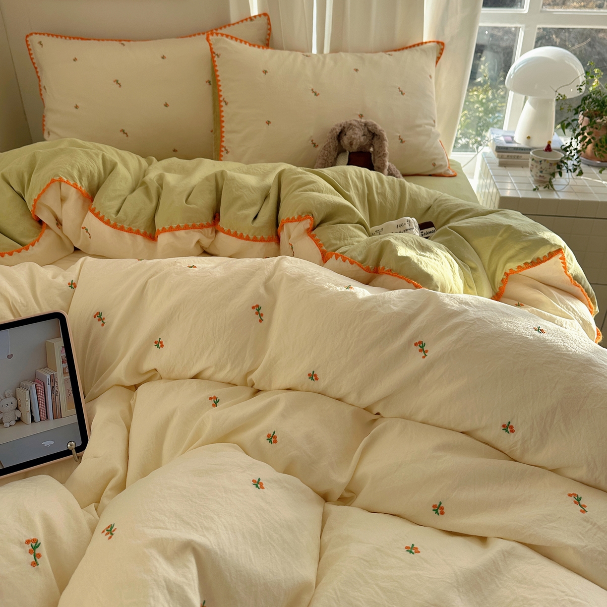 91家纺网 家纺一手货源 找家纺 顾里家纺 2026新款ins韩风刺绣云朵棉四件套 小桔梗