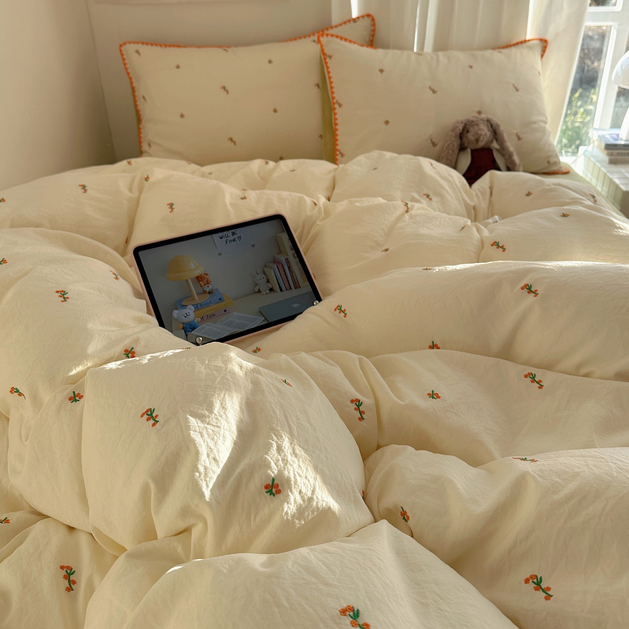 91家纺网 家纺一手货源 找家纺 顾里家纺 2026新款ins韩风刺绣云朵棉四件套 小桔梗