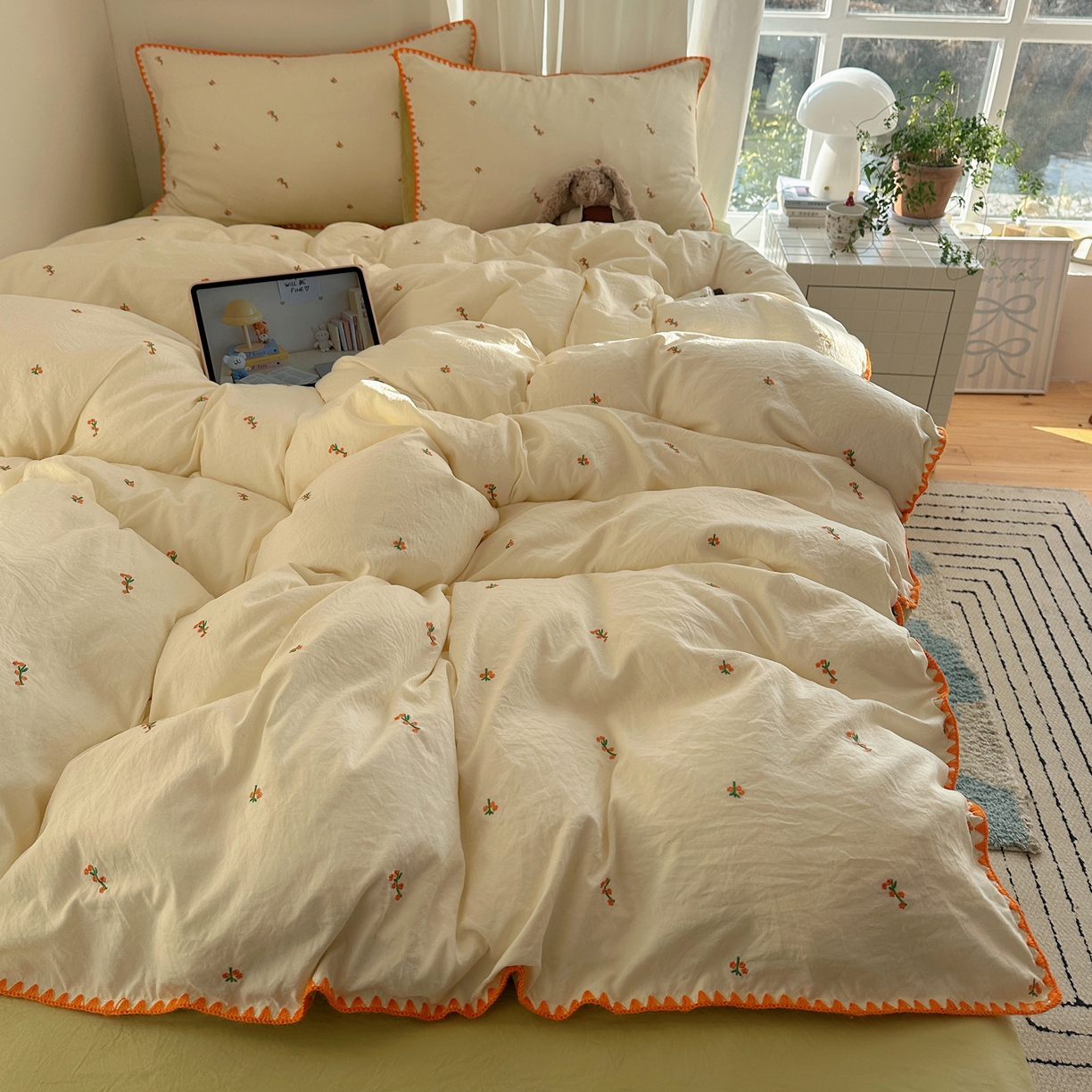 91家纺网 家纺一手货源 找家纺 顾里家纺 2026新款ins韩风刺绣云朵棉四件套 小桔梗