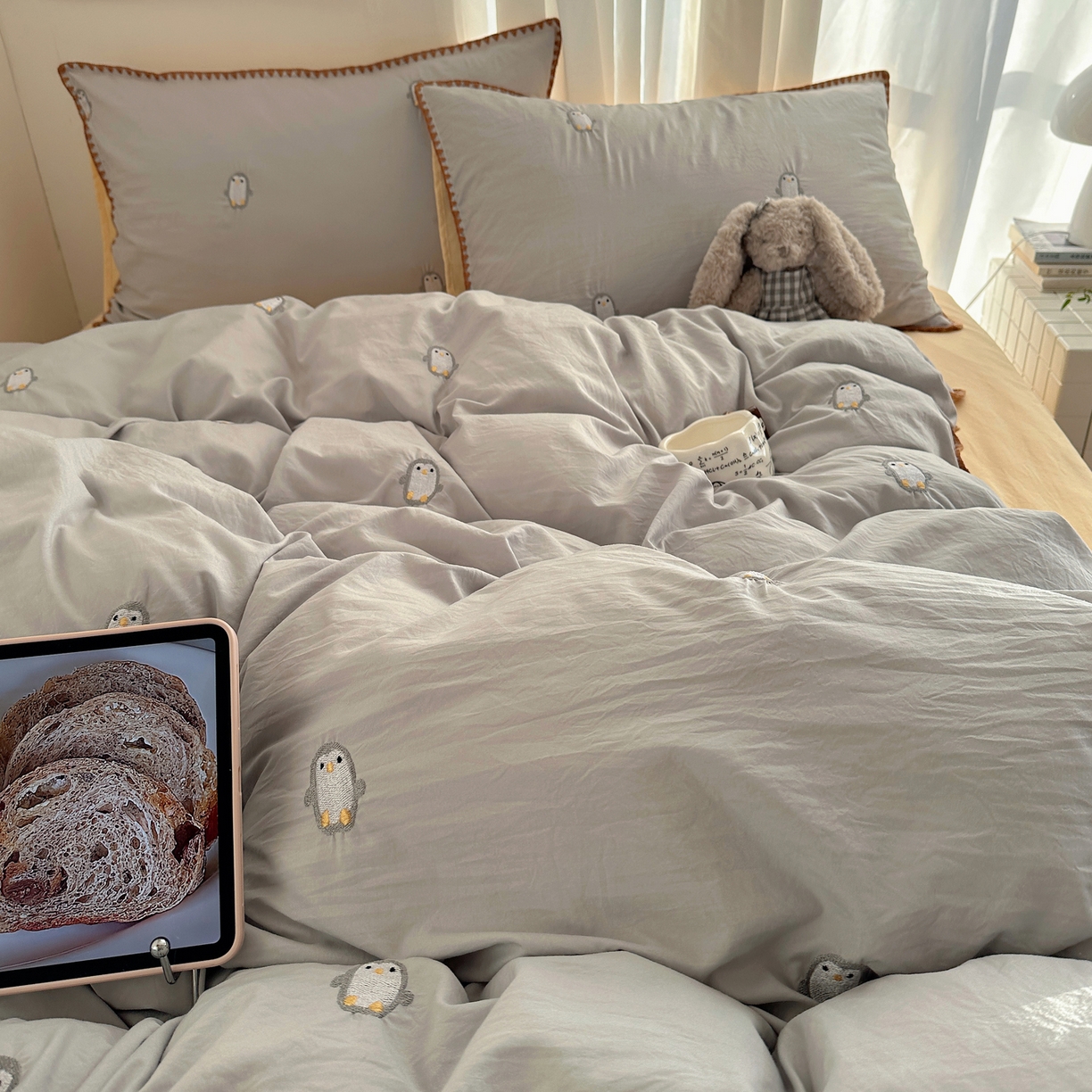 91家纺网 家纺一手货源 找家纺 顾里家纺 2026新款ins韩风刺绣云朵棉四件套 小企鹅