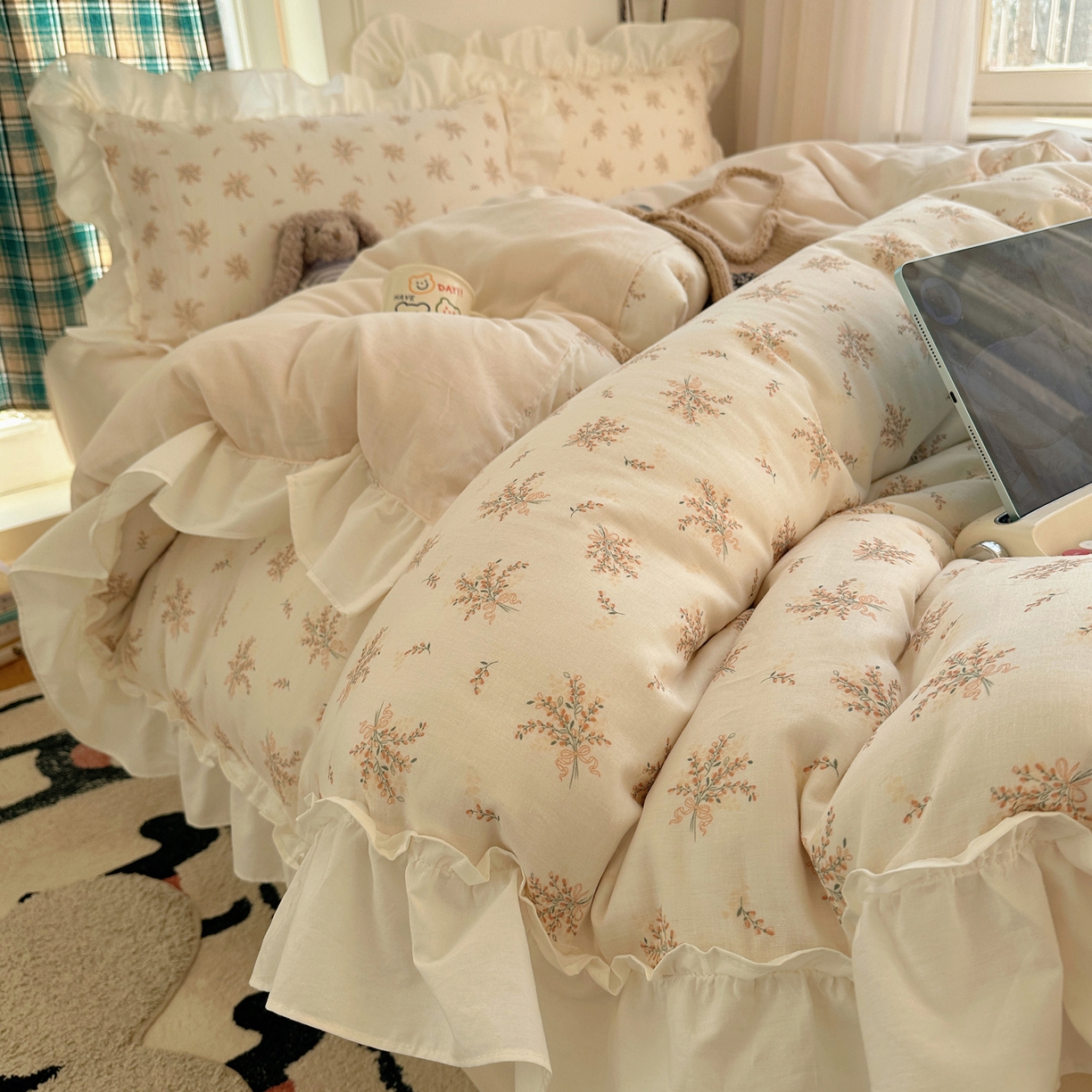 91家纺网 家纺一手货源 找家纺 （总）丽涵家纺 2025秋冬新品210克牛奶绒毛巾绣四件套卡通绣花学生床笠三件套