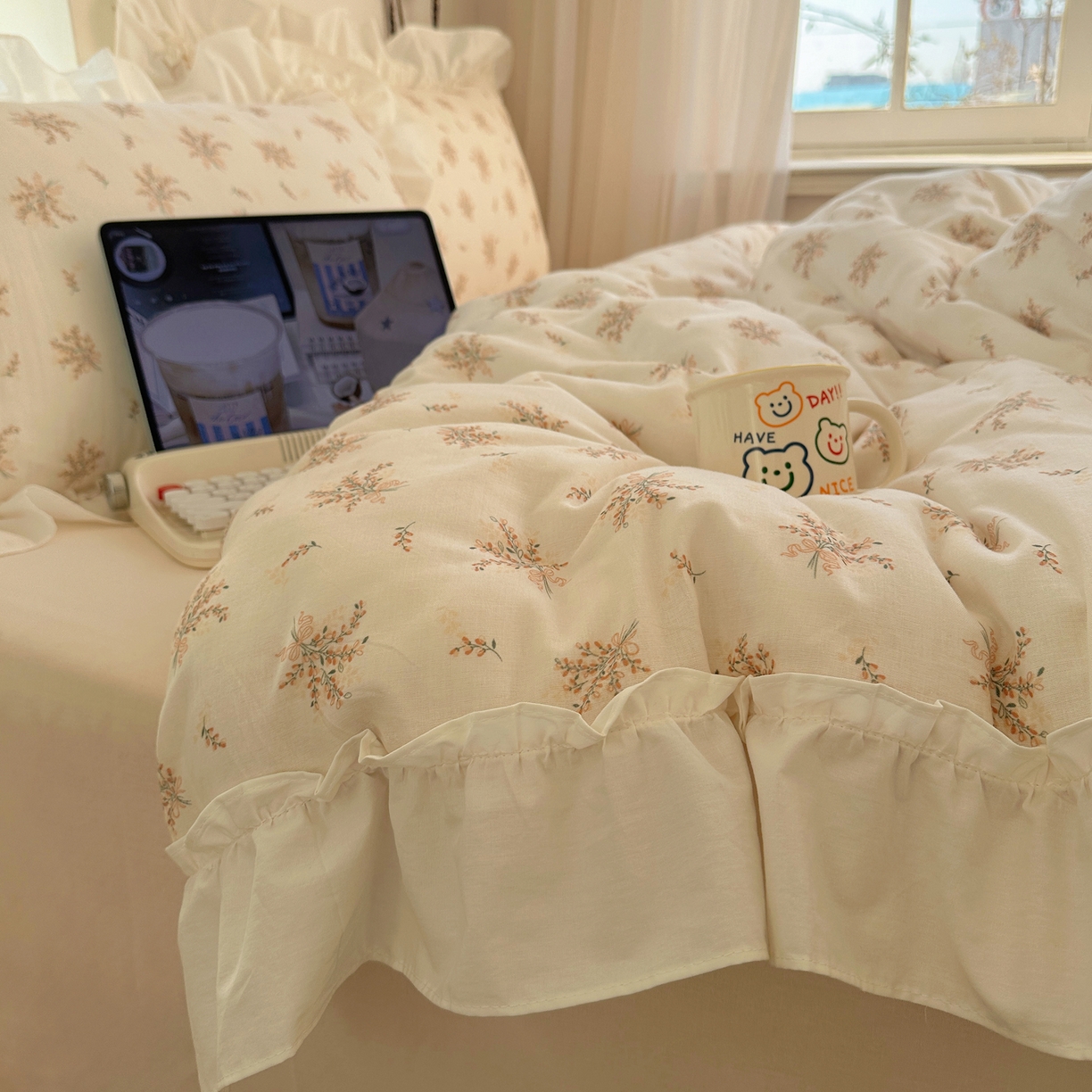 91家纺网 家纺一手货源 找家纺 丽涵家纺 2026新款法式立体花边全棉纯棉双层纱四件套 蝴蝶幸运草