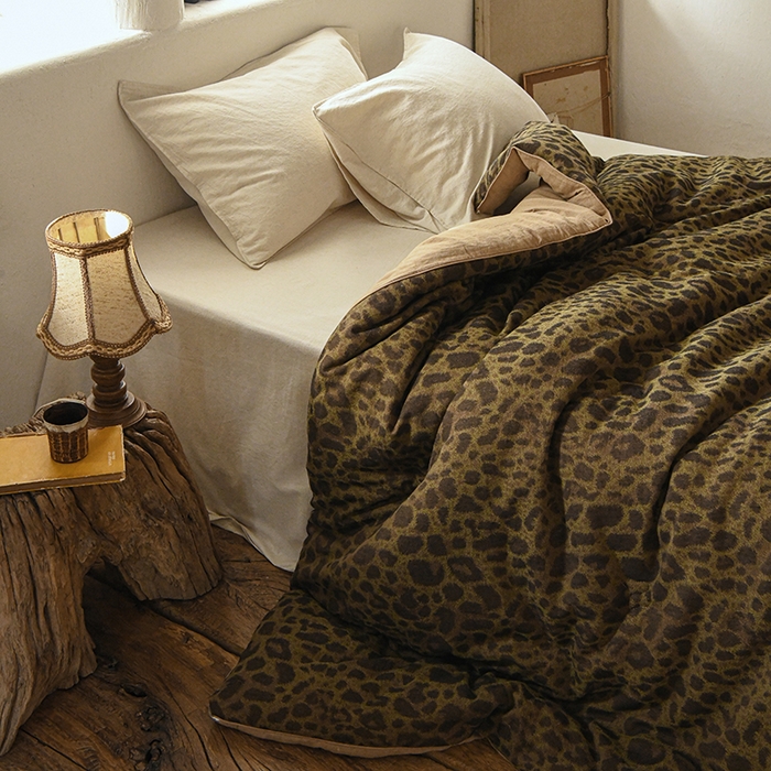 91家纺网 家纺一手货源 找家纺 （总）松色家居 2026新款全棉大豆冬被被子被芯-墨林豹影