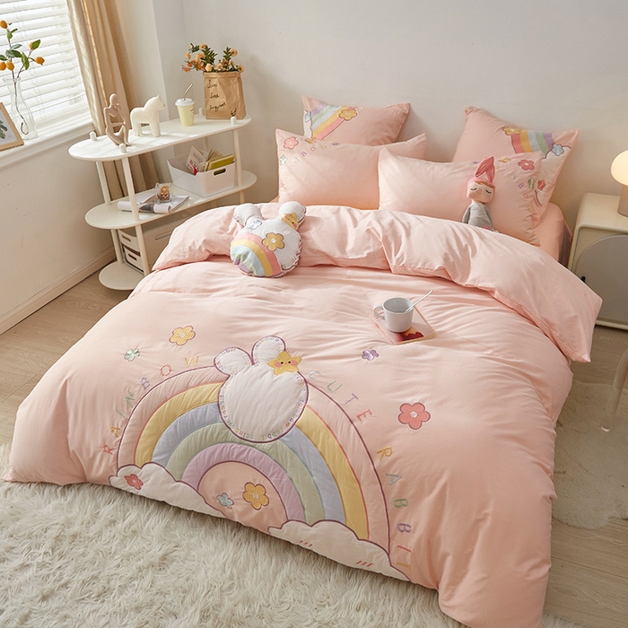 91家纺网 家纺一手货源 找家纺 （总）涵宸家纺 2026新款全棉贴布绣小清新卡通系列四件套