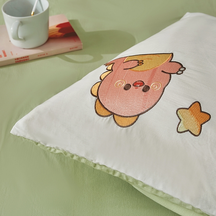 91家纺网 家纺一手货源 找家纺 涵宸家纺 2026新款全棉贴布绣小清新卡通系列四件套 萌龙