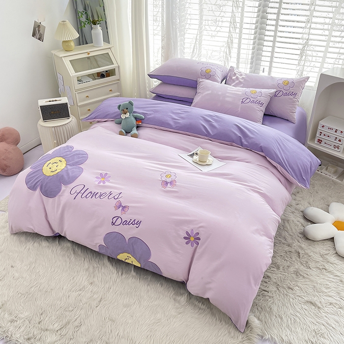 91家纺网 家纺一手货源 找家纺 涵宸家纺 2026新款全棉贴布绣小清新卡通系列四件套 优雅紫