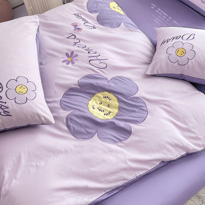 91家纺网 家纺一手货源 找家纺 涵宸家纺 2026新款全棉贴布绣小清新卡通系列四件套 优雅紫