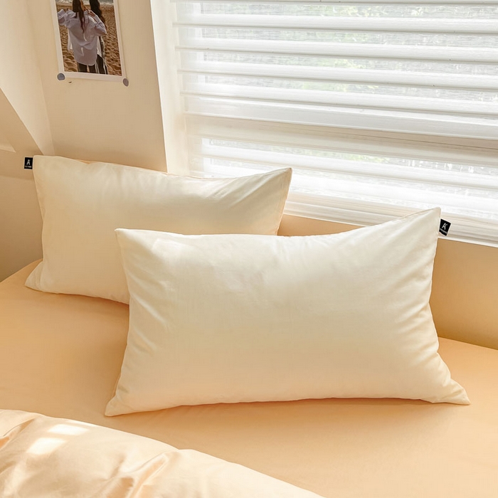 91家纺网 家纺一手货源 找家纺 涵宸家纺 2026新款全棉纯色四件套-米兰-场景一 米兰-奶白+浅黄