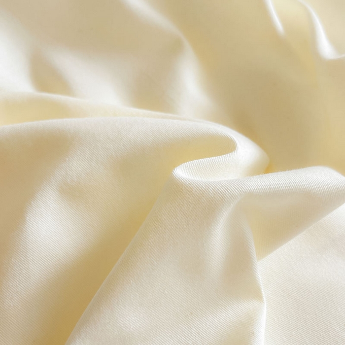 91家纺网 家纺一手货源 找家纺 涵宸家纺 2026新款全棉纯色四件套-米兰-场景一 米兰-奶白+浅黄