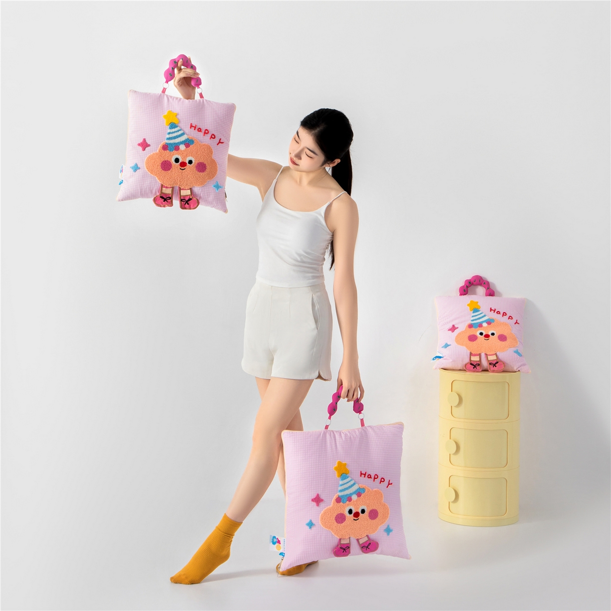 91家纺网 家纺一手货源 找家纺 （总）雷娜家居 2026新款水洗木棉手提款云朵曲奇抱枕被